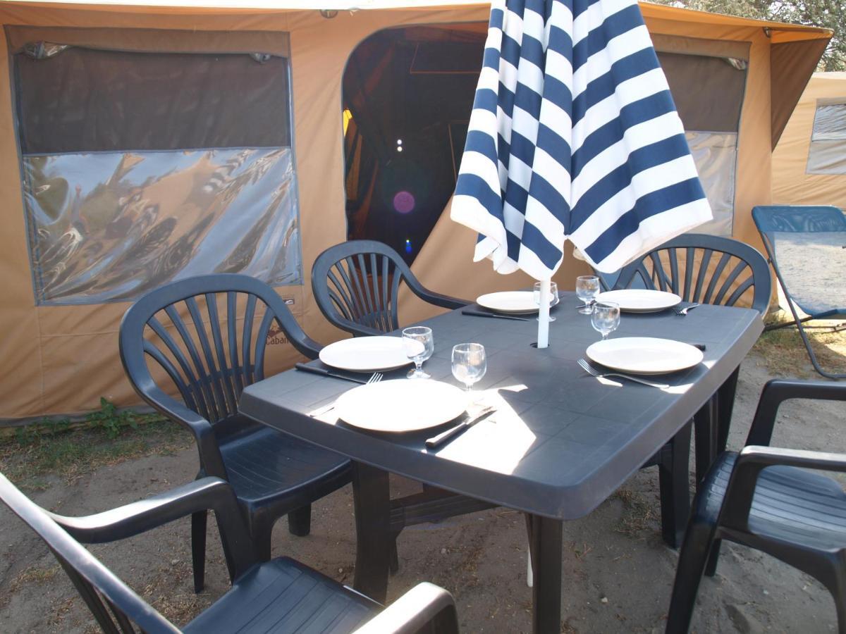 Oh! Campings La Brise Сент-Марі-де-ла-Мер Екстер'єр фото